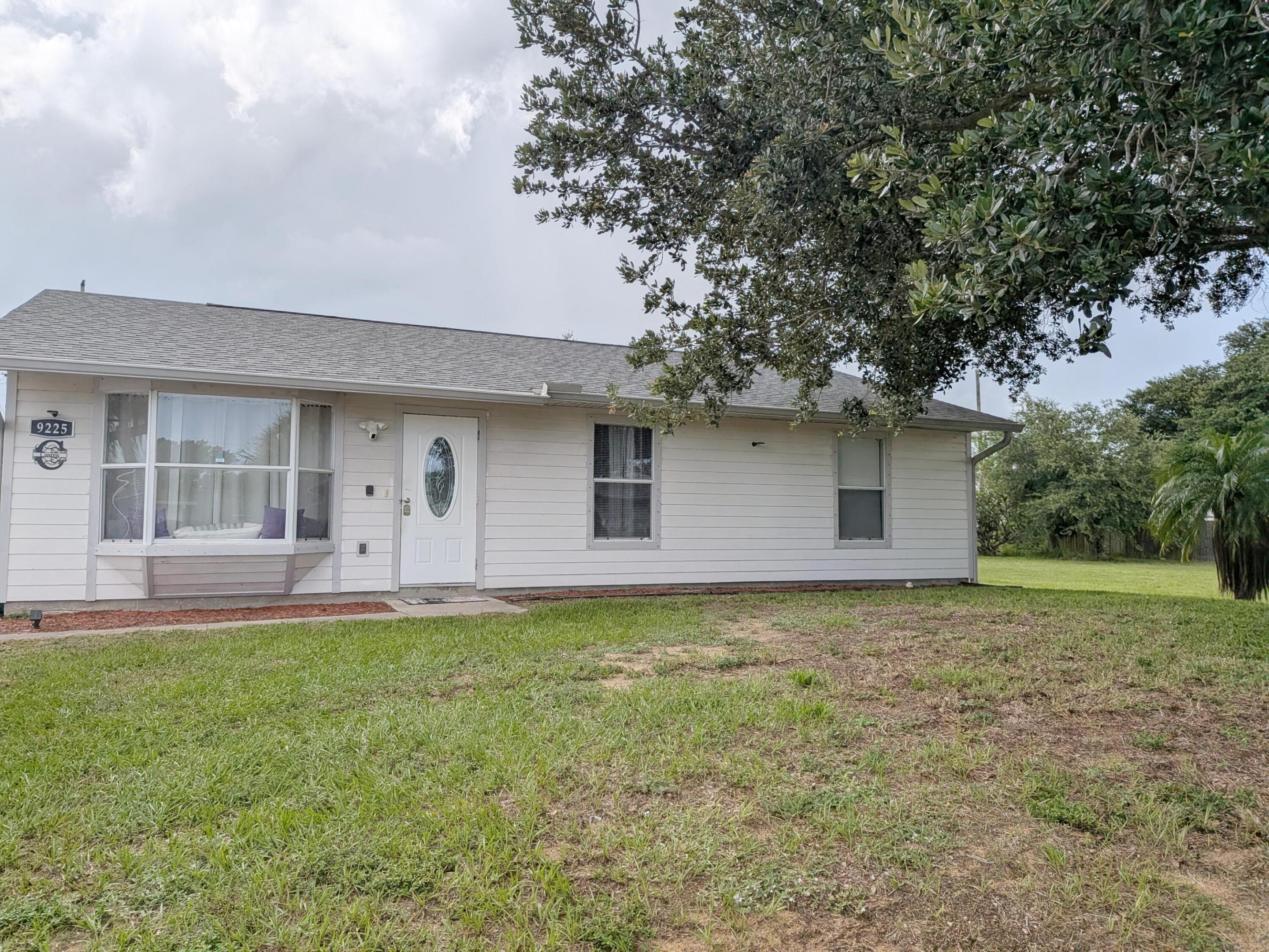 Well-maintained 3BR/2BA home situated on a spacious double lot offering endless possibilities. Features include a new roof (2022), a Florida room providing additional living space, and a large backyard with plenty of room for entertaining, gardening, or future improvements. The double lot may offer the potential to be split, subject to county approval. This property has been well cared for and presents an excellent opportunity for homeowners, investors, or anyone looking for extra outdoor space in a desirable Vero Beach​​‌​​​​‌​‌​​​‌‌​​​‌‌‌​​‌​​‌‌​​​​ location.