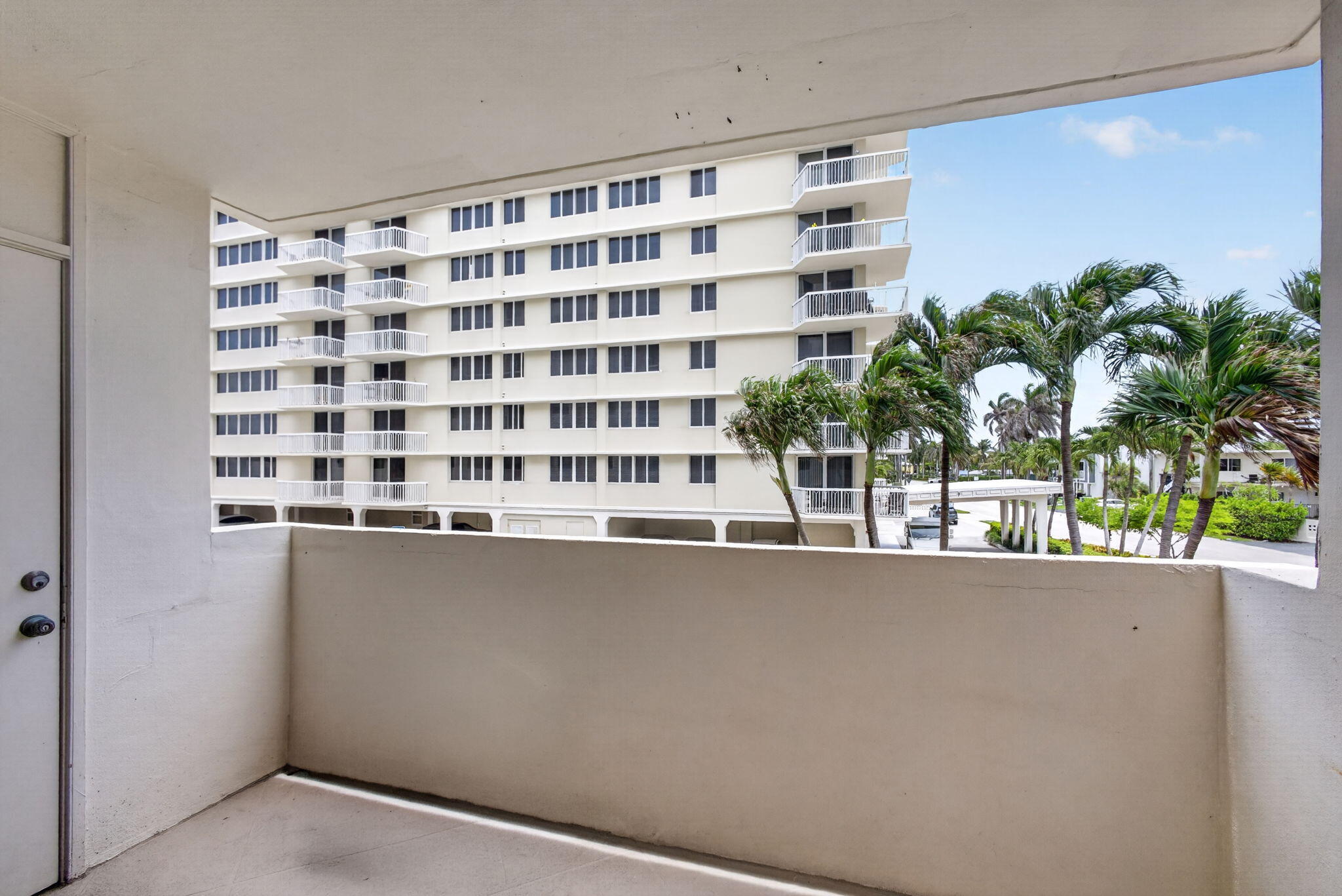 MAYAN TOWERS CONDO II - Residential