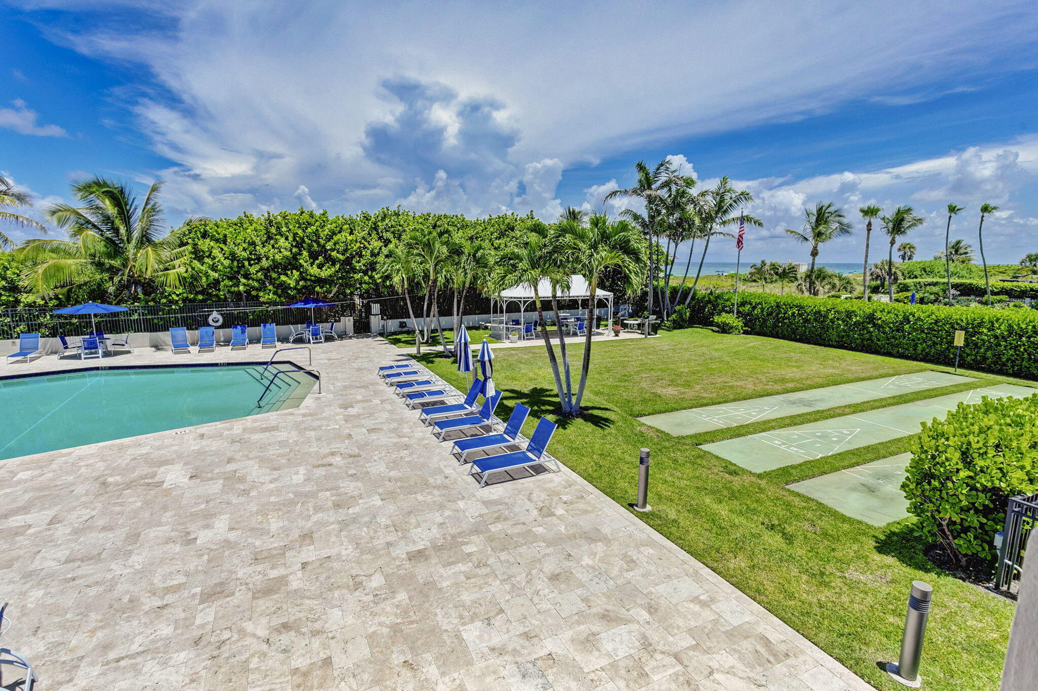 MAYAN TOWERS CONDO II - Residential