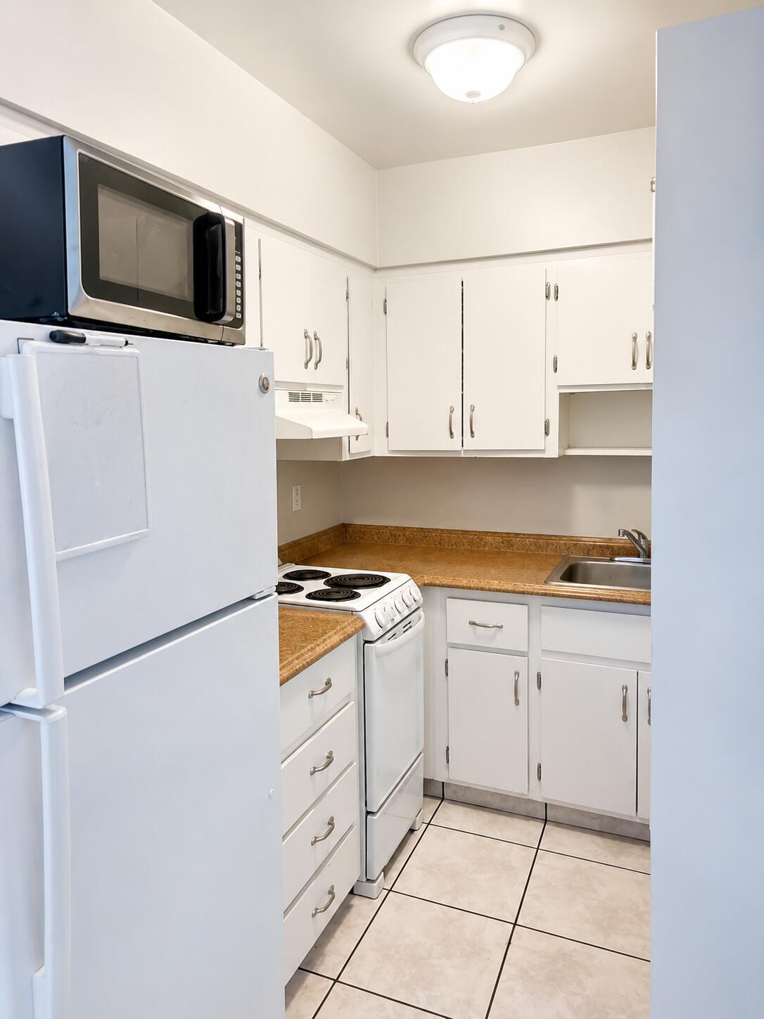 THREE RIVERS EAST CONDO - Residential Lease