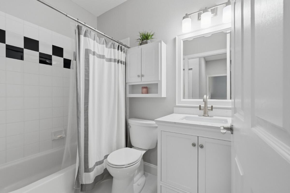 OLYMPIA & YORK RESIDENTIAL PLAT - Residential