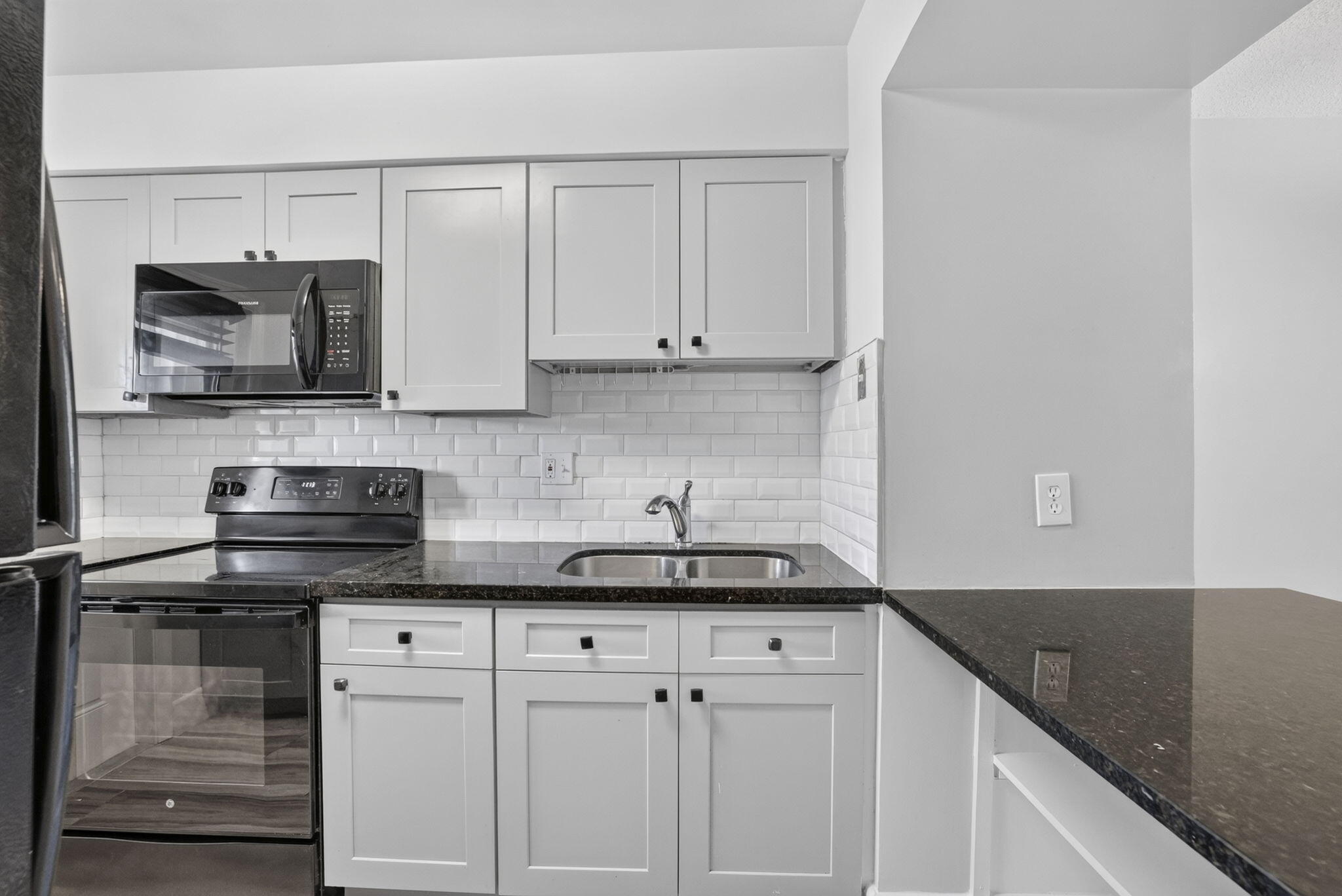 COLONIAL GARDENS CONDO - Residential