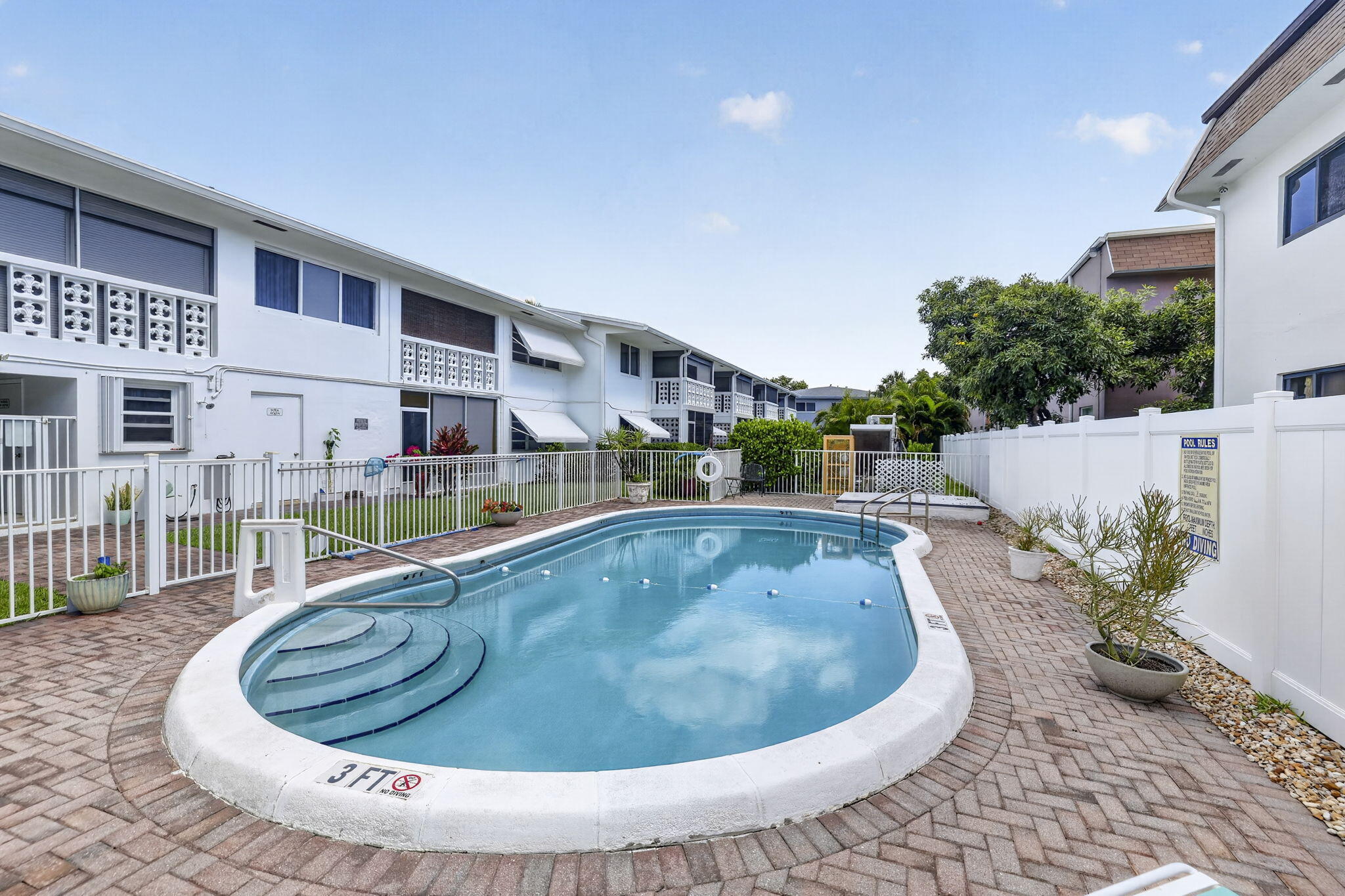 COLONIAL GARDENS CONDO - Residential