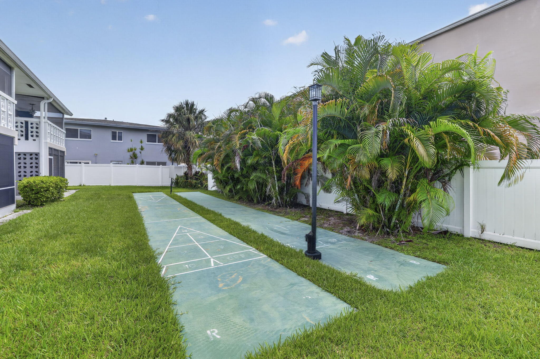 COLONIAL GARDENS CONDO - Residential