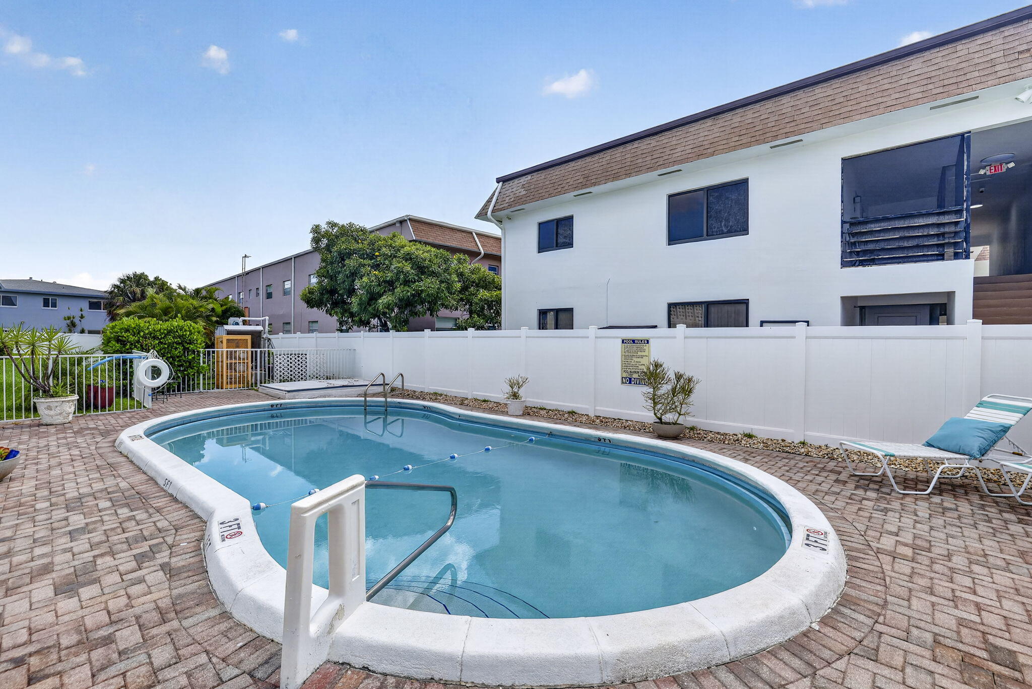 COLONIAL GARDENS CONDO - Residential