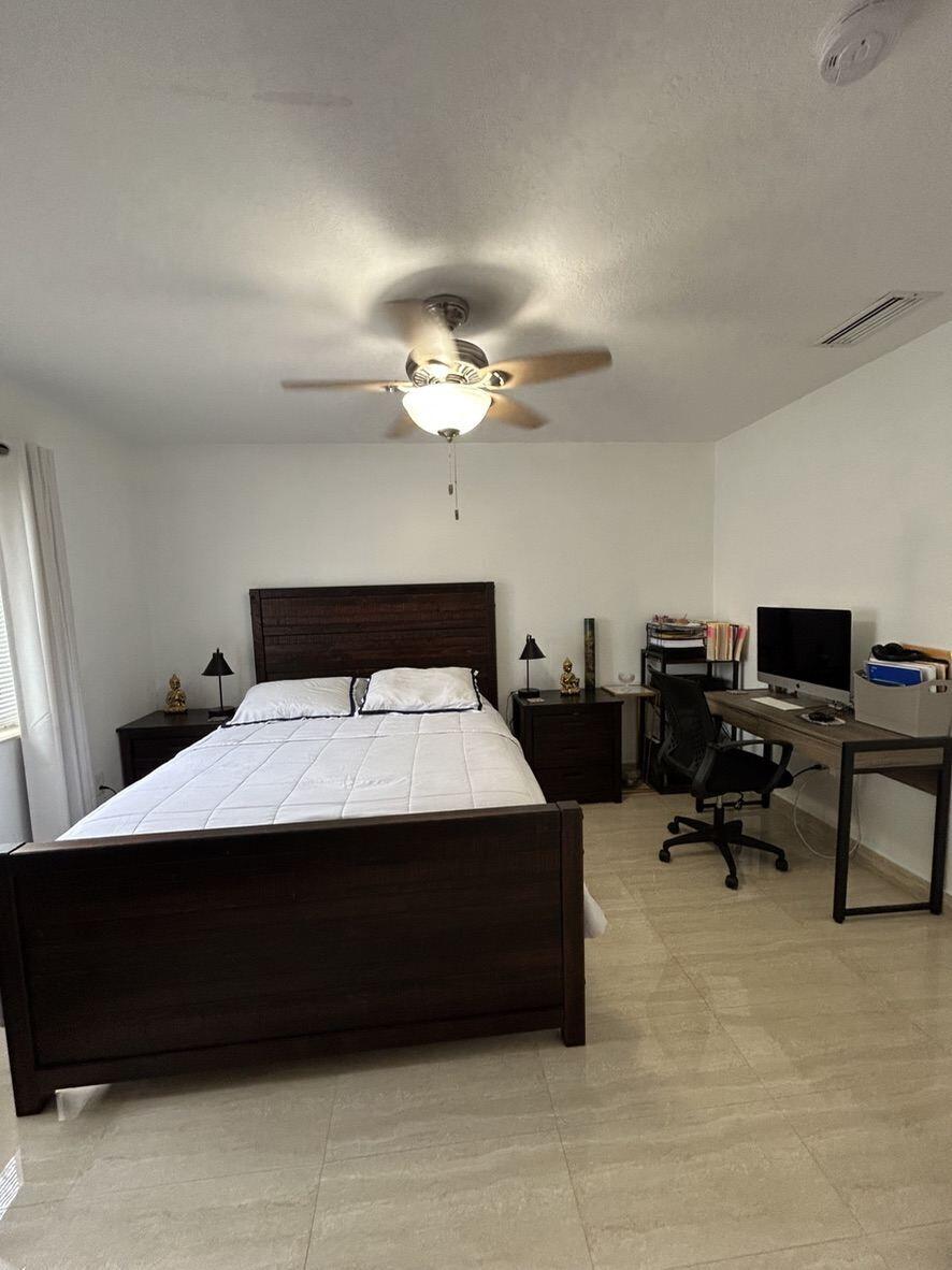 PEMBROKE ISLES 1 - Residential