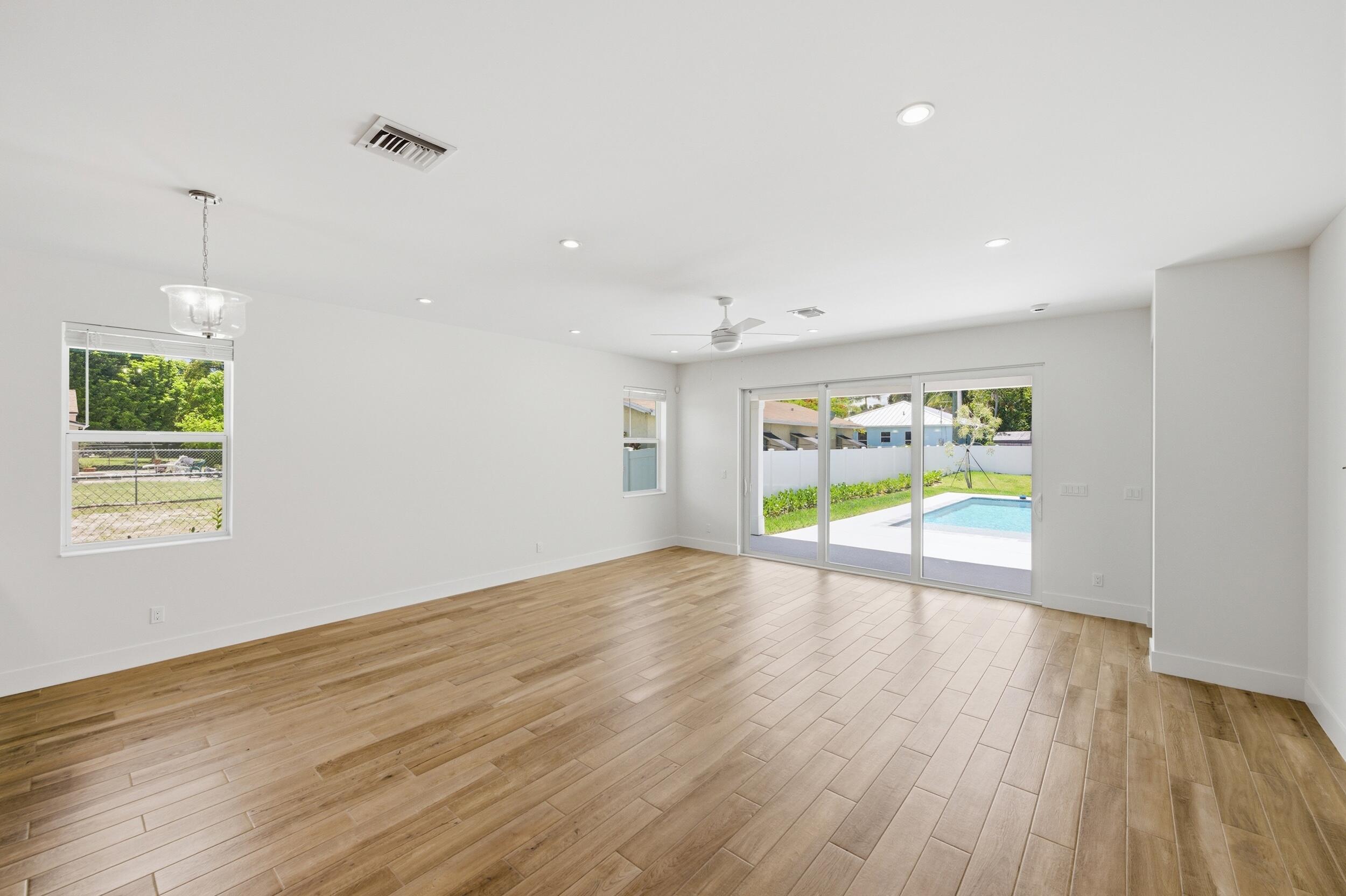 DELRAY TOWN OF - Residential