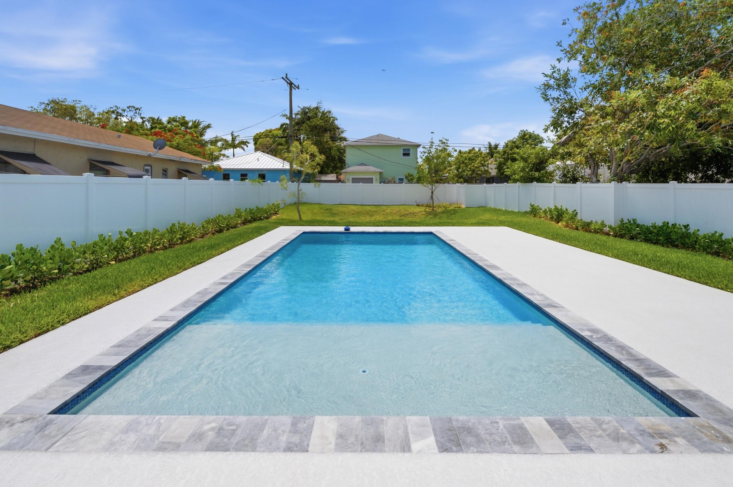 DELRAY TOWN OF - Residential