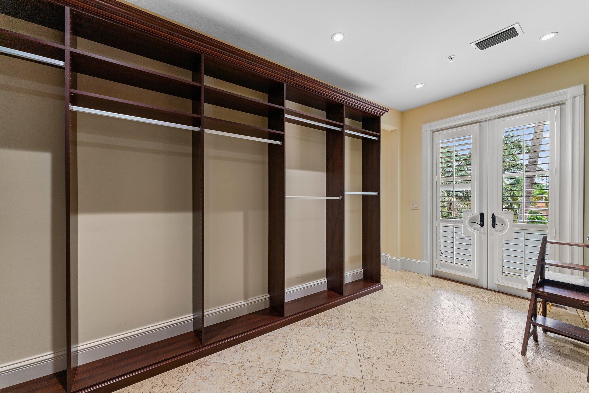 Palm Beach Isles 2 - Residential