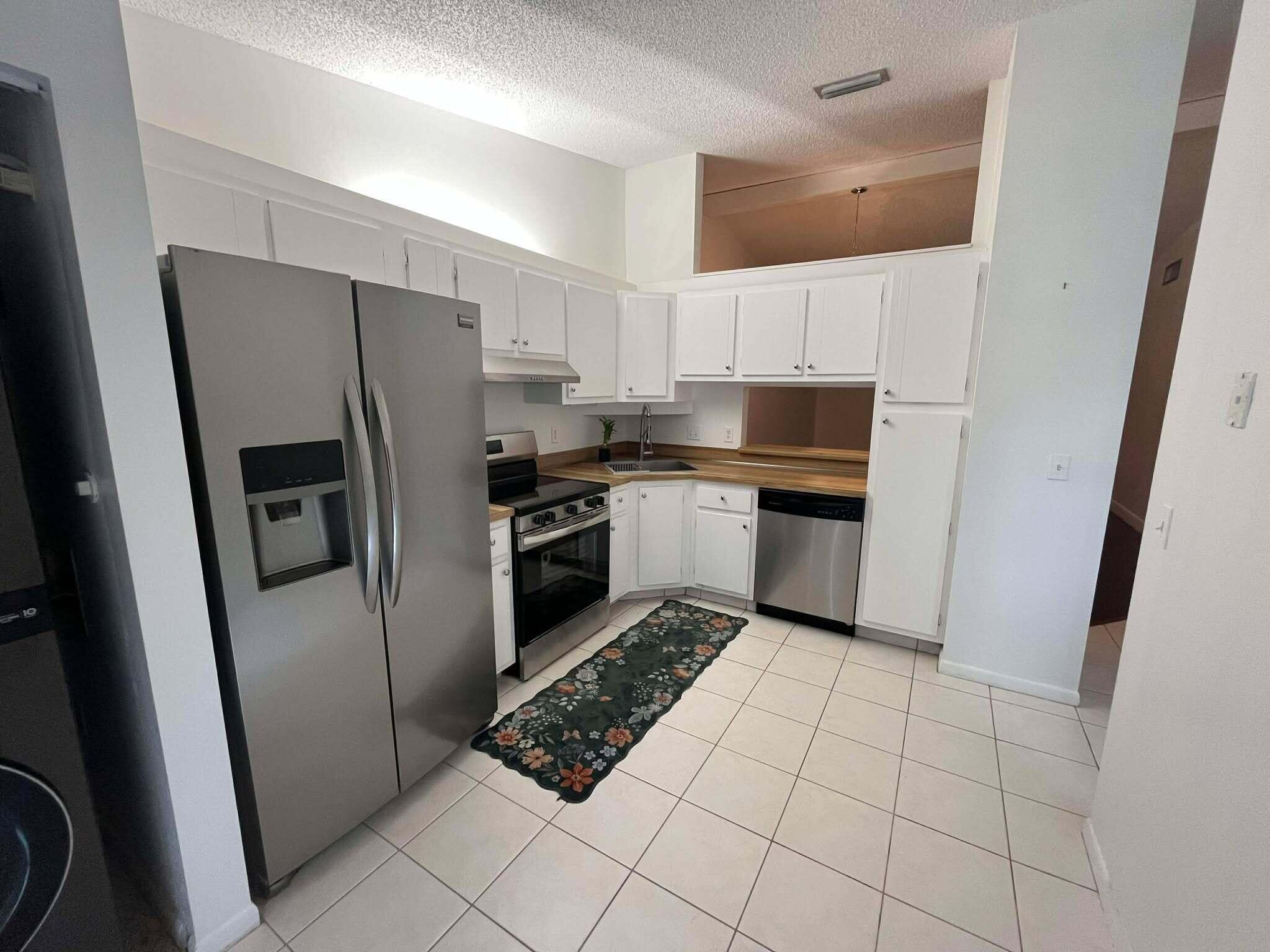 PINE RIDGE AT HAVERHILL CONDO - Residential Lease