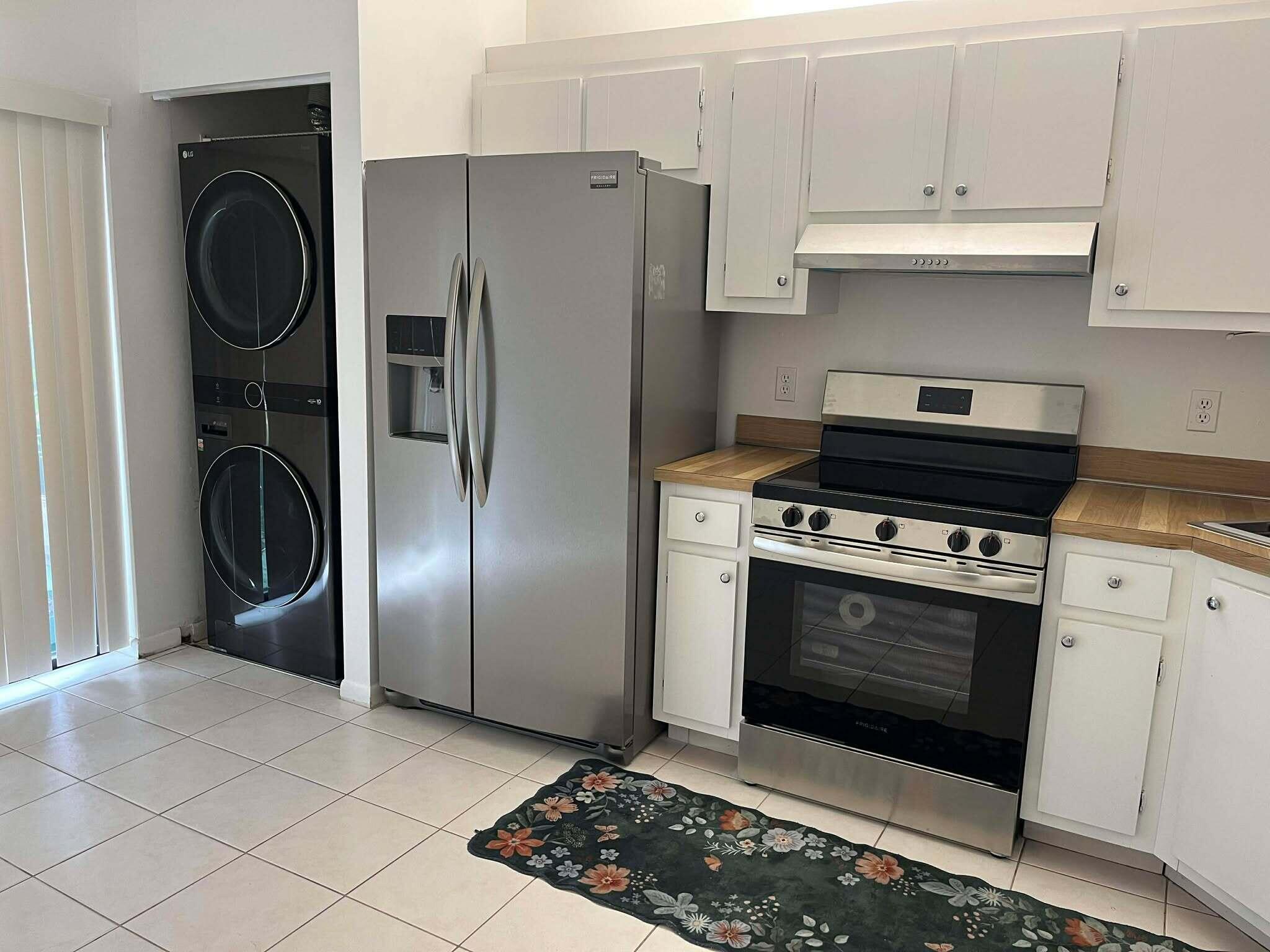 PINE RIDGE AT HAVERHILL CONDO - Residential Lease