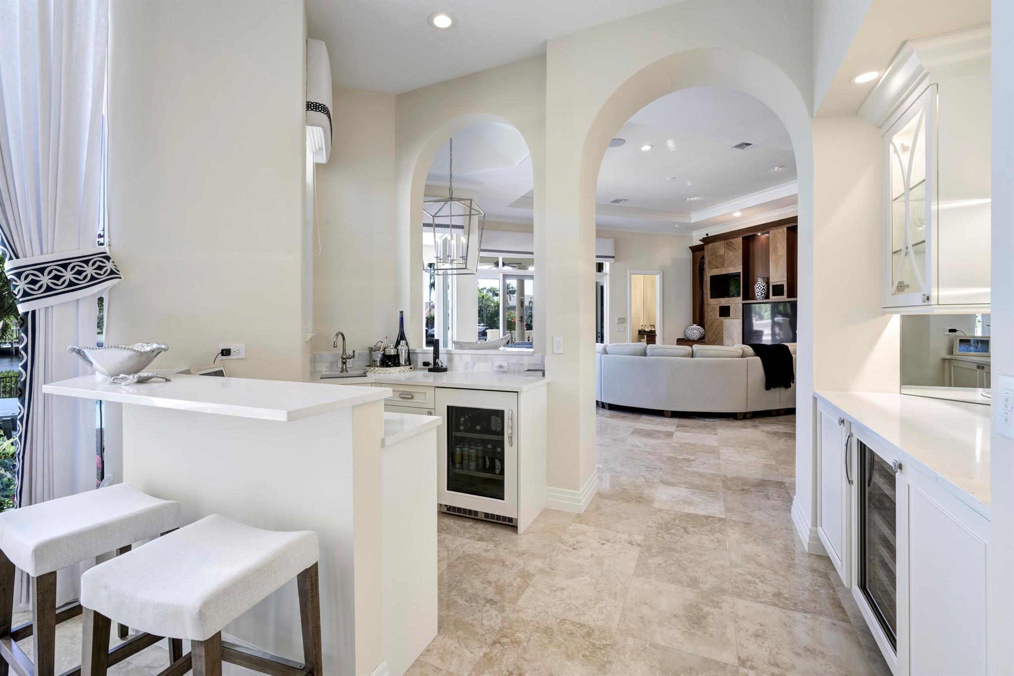 HARBOUR ISLES - Residential