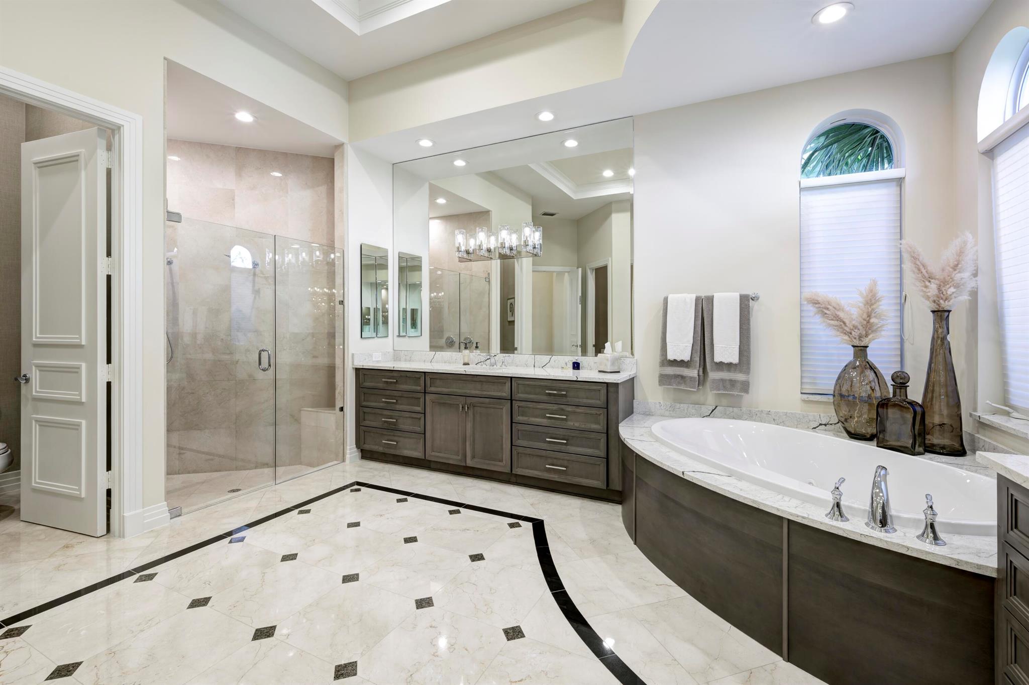 HARBOUR ISLES - Residential