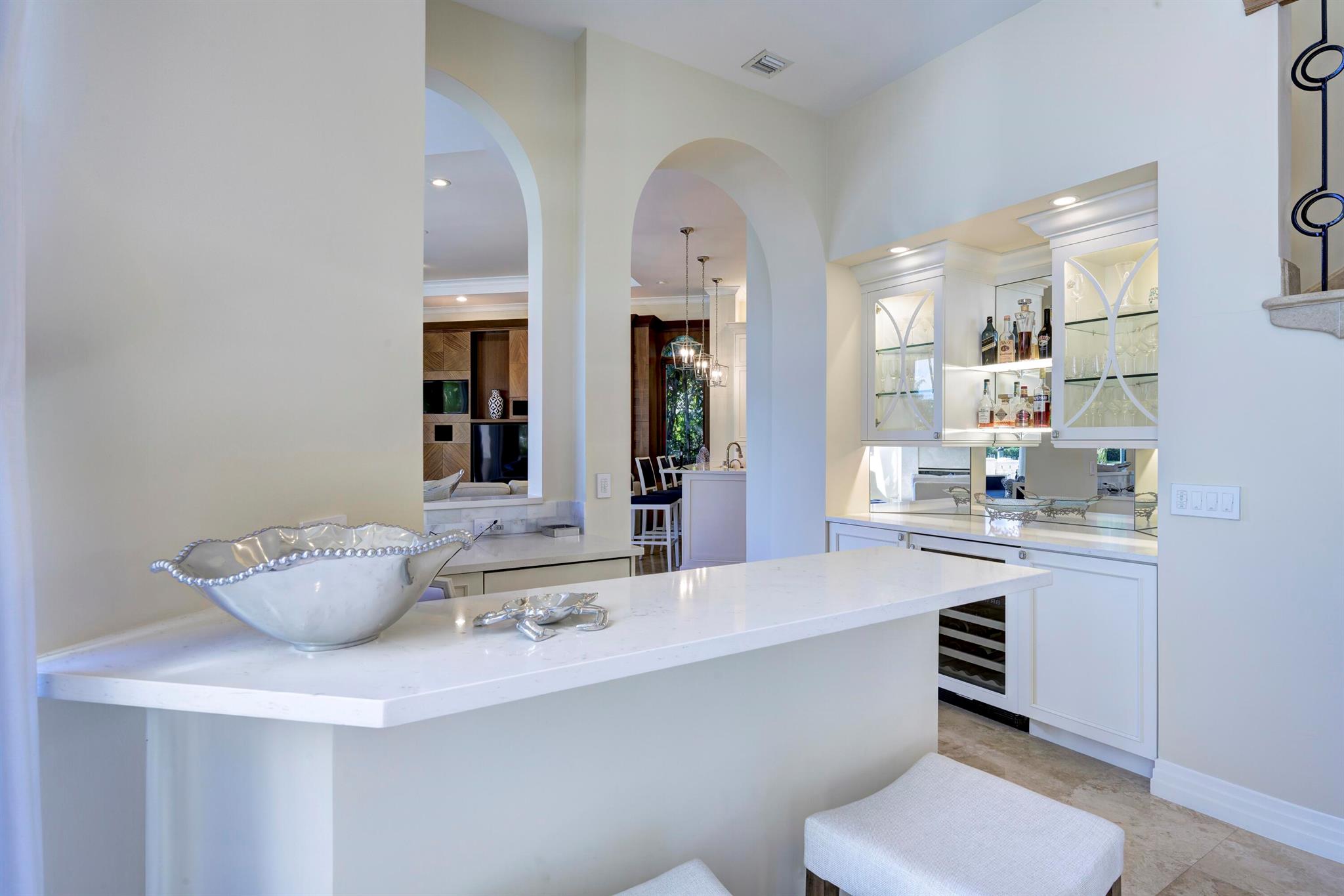 HARBOUR ISLES - Residential
