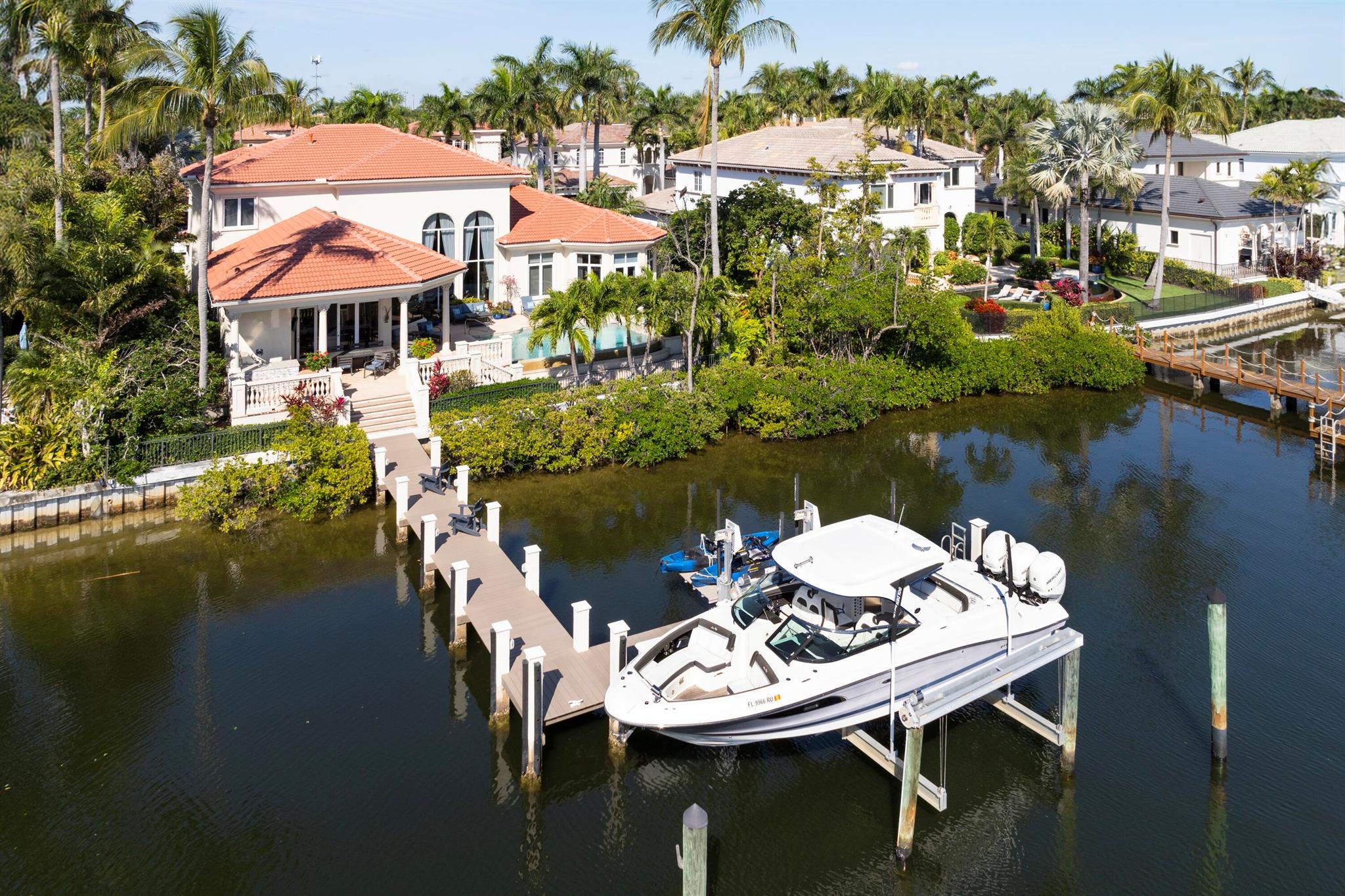 HARBOUR ISLES - Residential