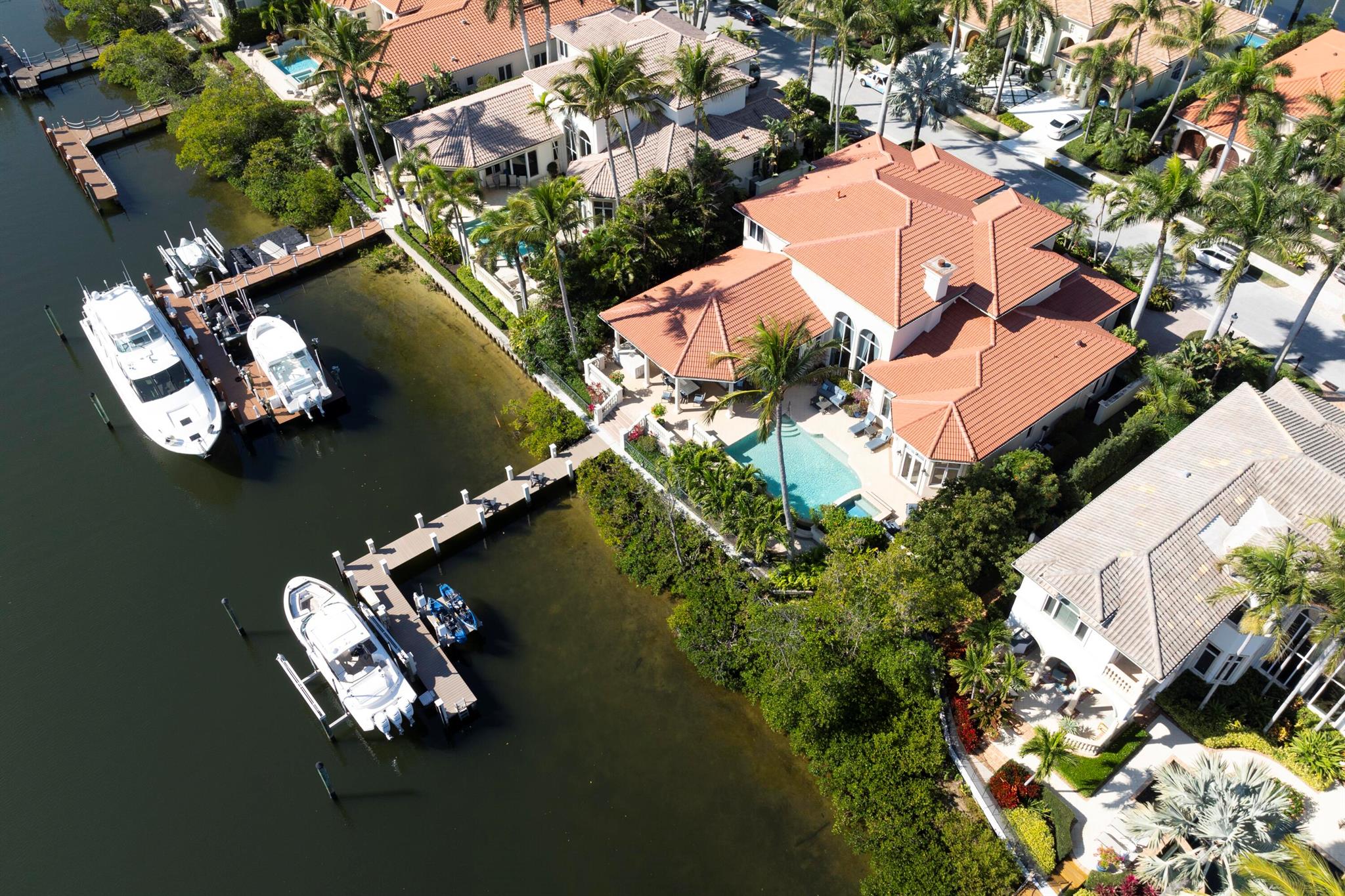 HARBOUR ISLES - Residential