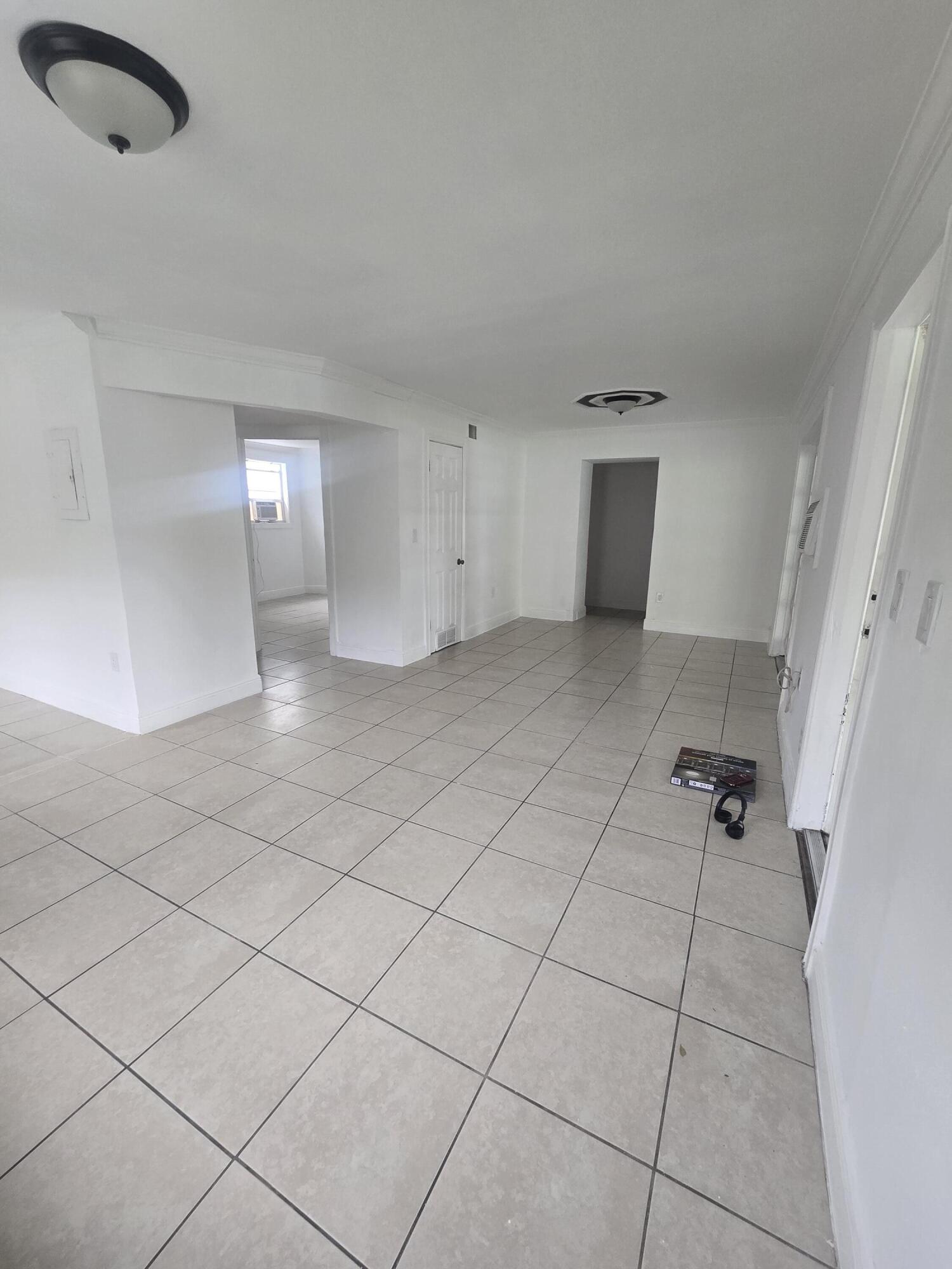HOLLYWOOD BEACH HEIGHTS SEC - Residential