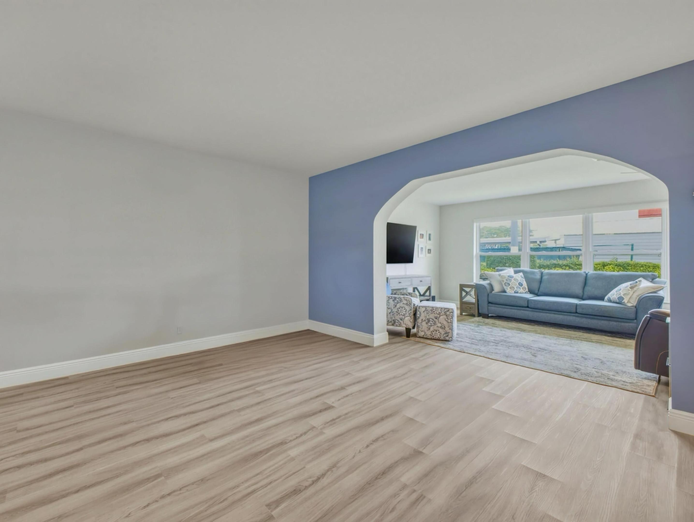 CRESTHAVEN TOWNHOMES SEC 4 CONDO - Residential