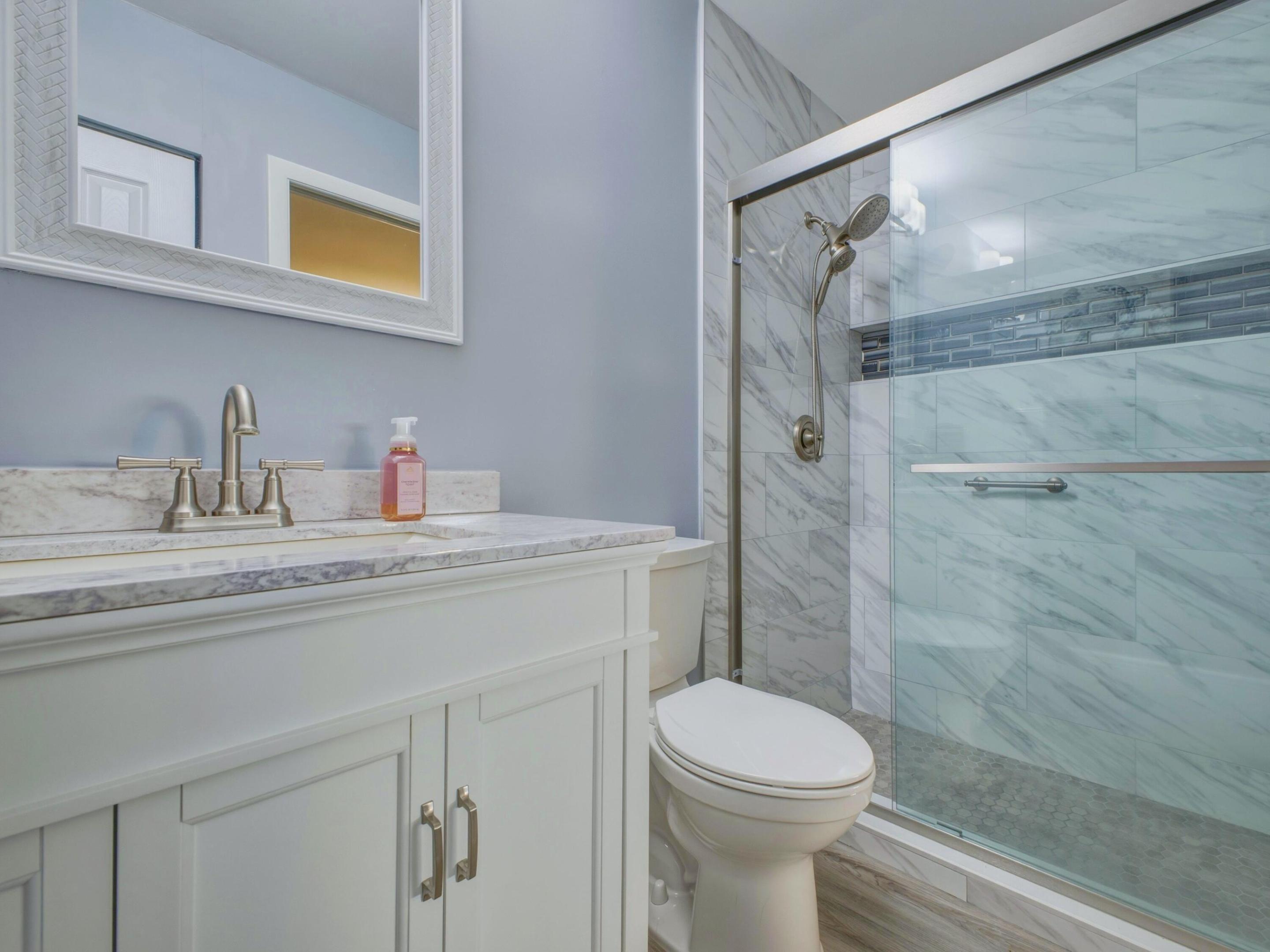 CRESTHAVEN TOWNHOMES SEC 4 CONDO - Residential