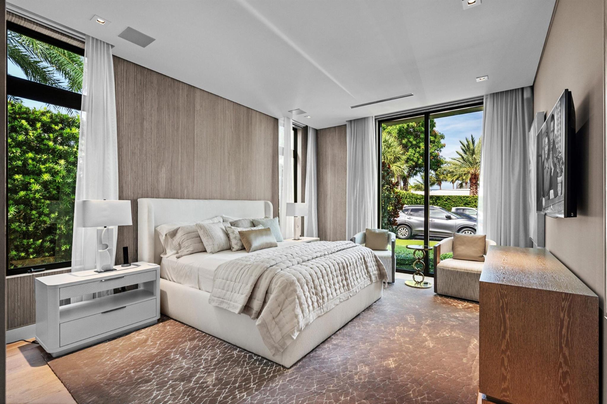 KINNEY & GATES - Residential