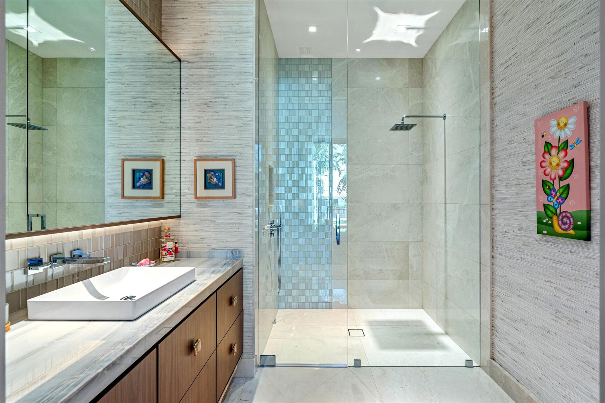 KINNEY & GATES - Residential