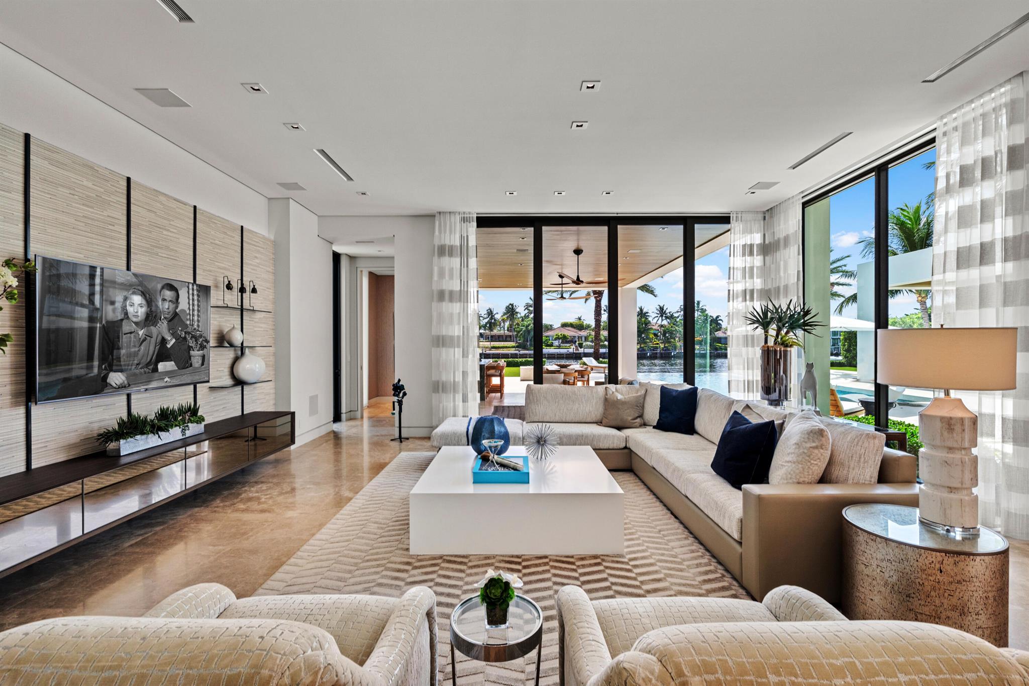 KINNEY & GATES - Residential