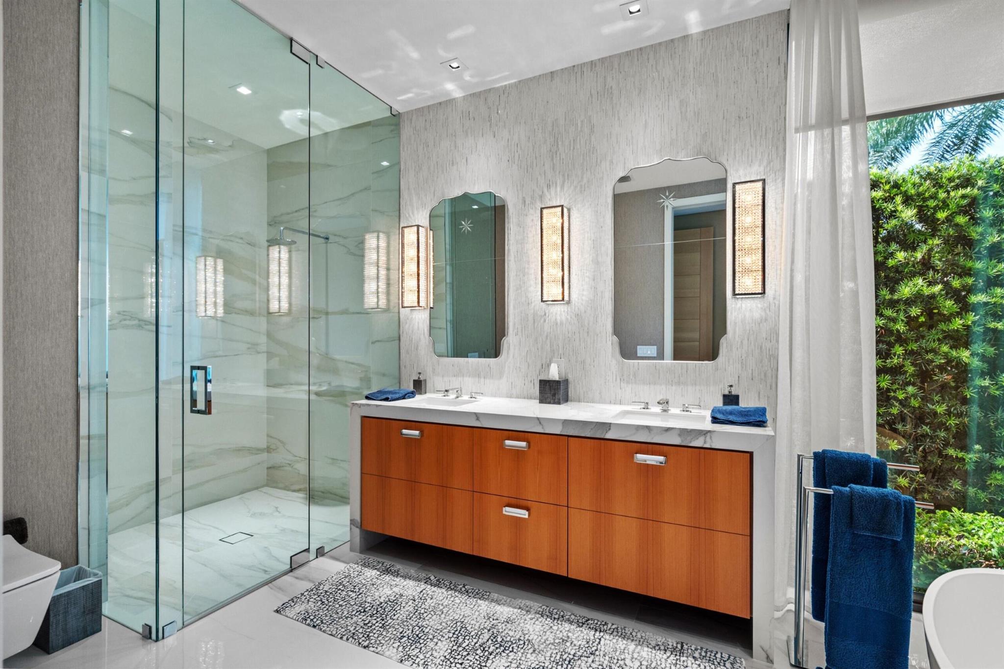 KINNEY & GATES - Residential