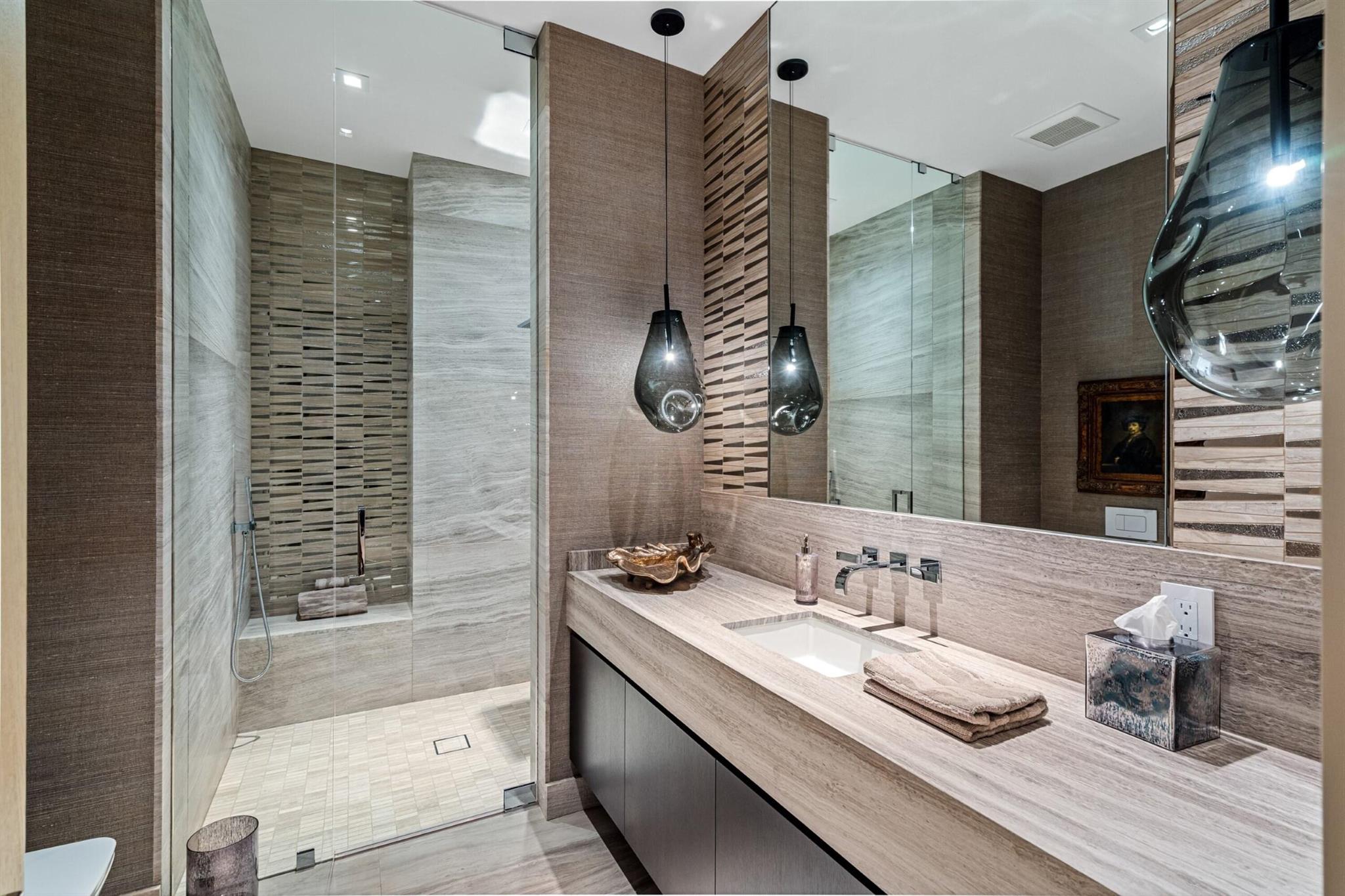 KINNEY & GATES - Residential