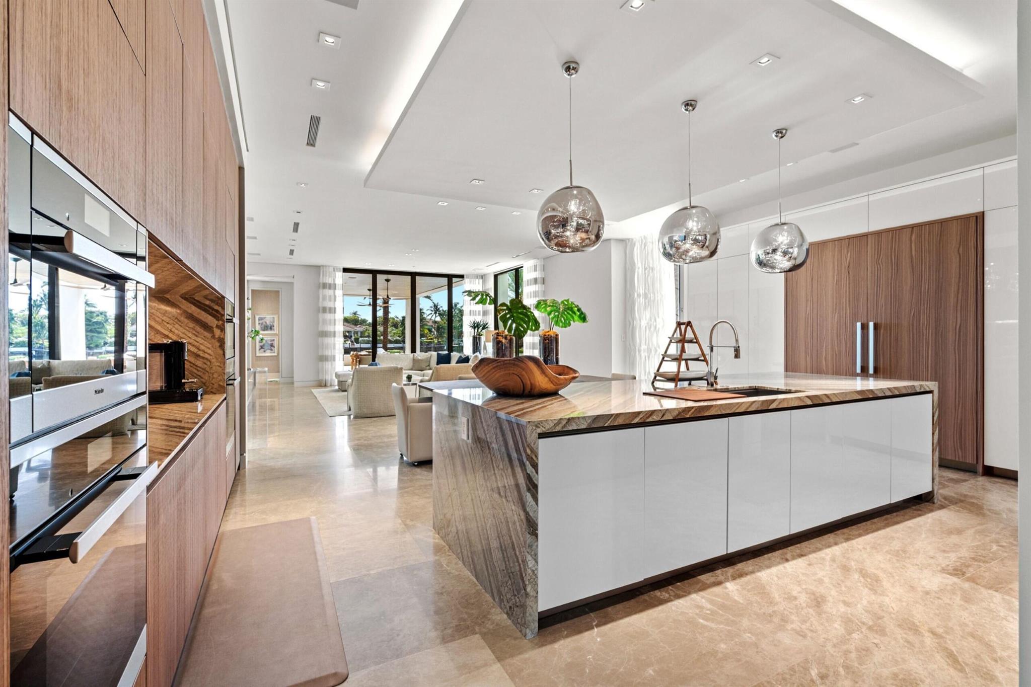 KINNEY & GATES - Residential