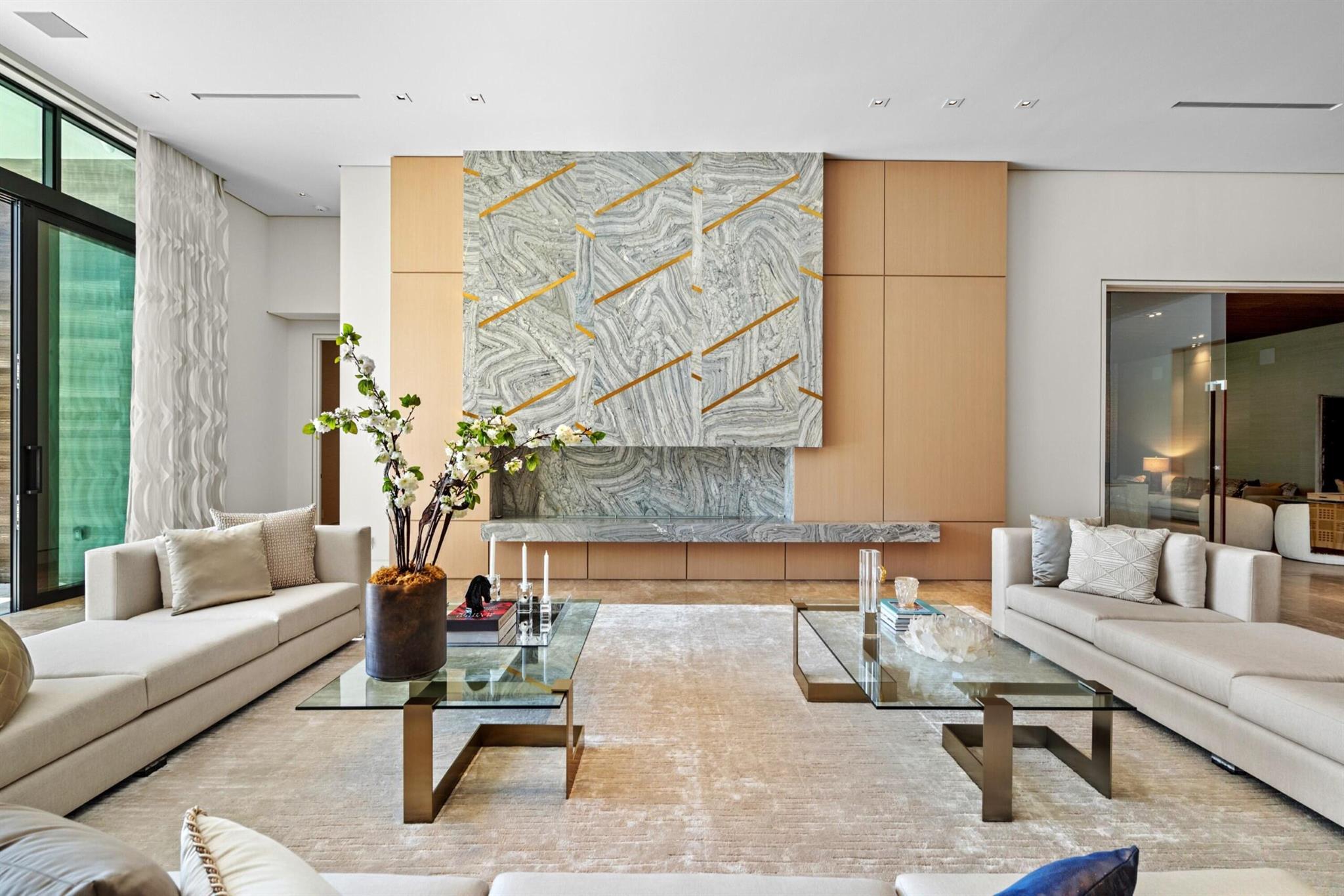 KINNEY & GATES - Residential