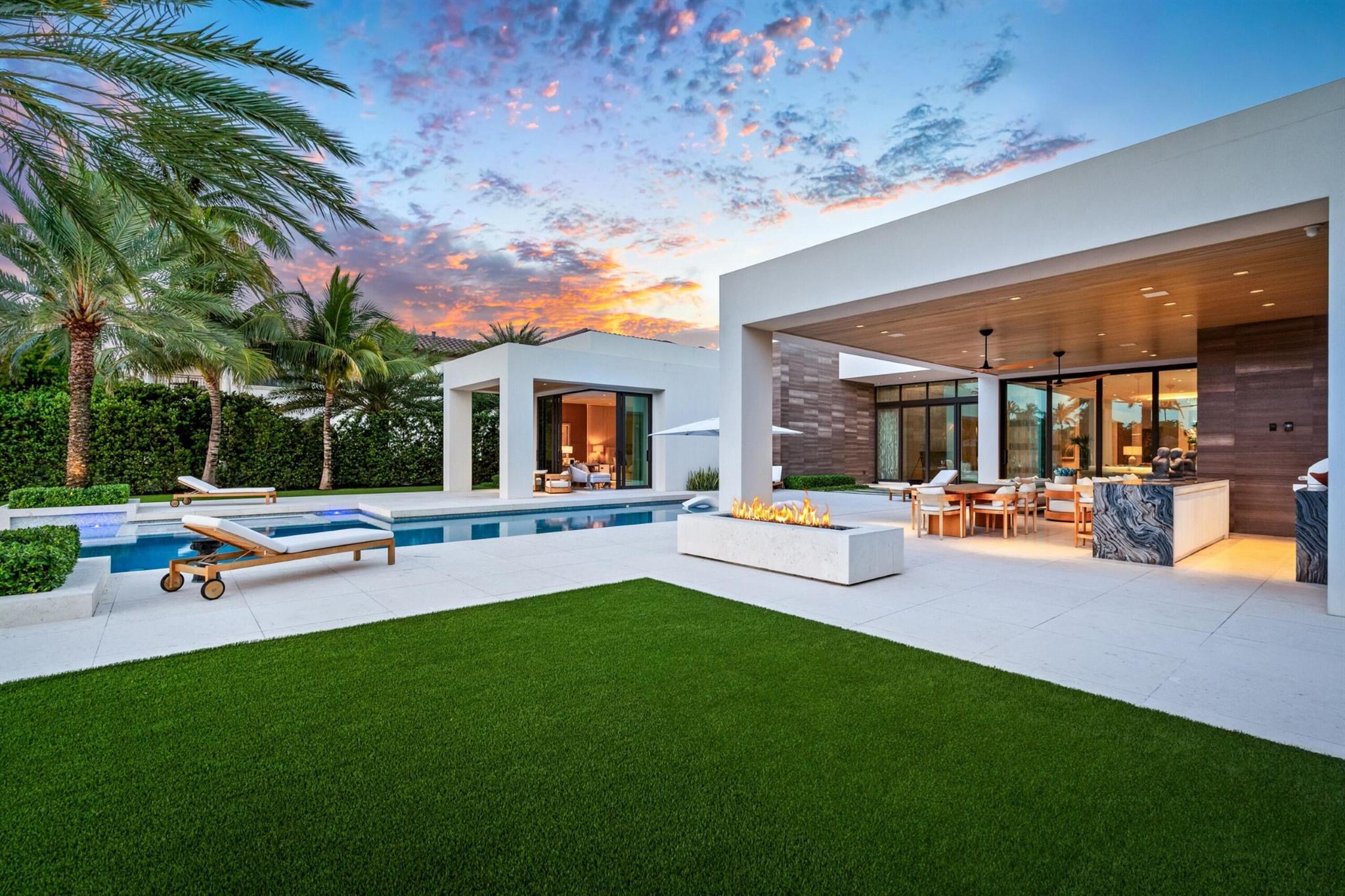 KINNEY & GATES - Residential