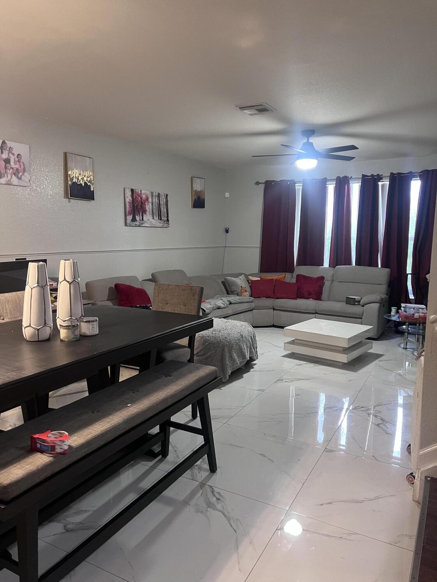 THOUSAND OAKS - Residential Lease