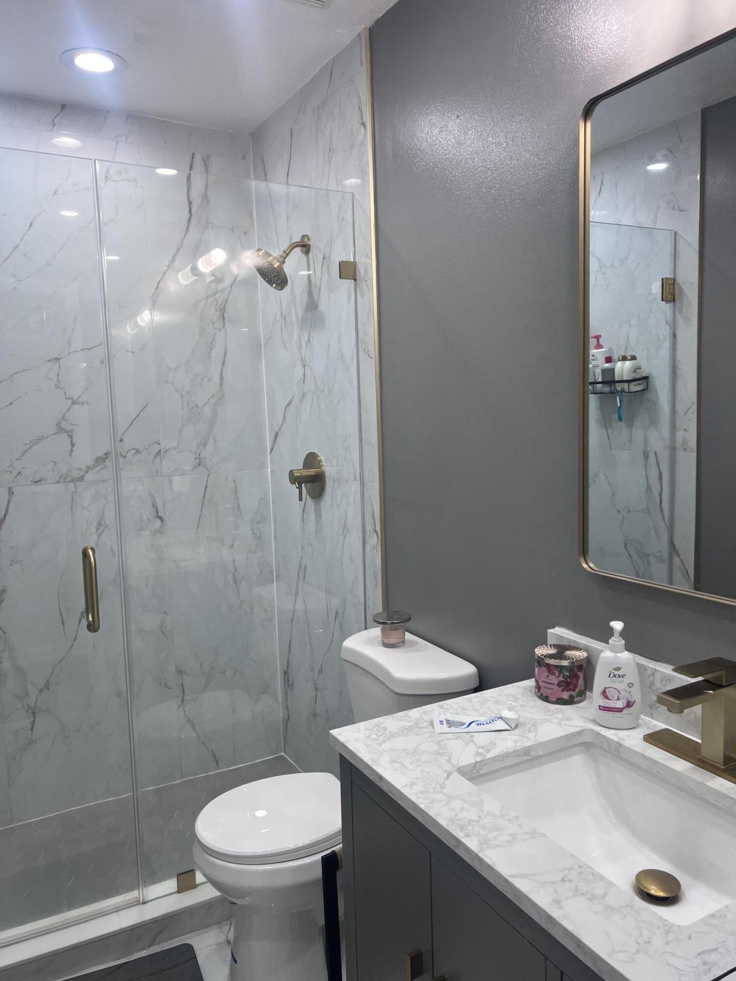 THOUSAND OAKS - Residential Lease