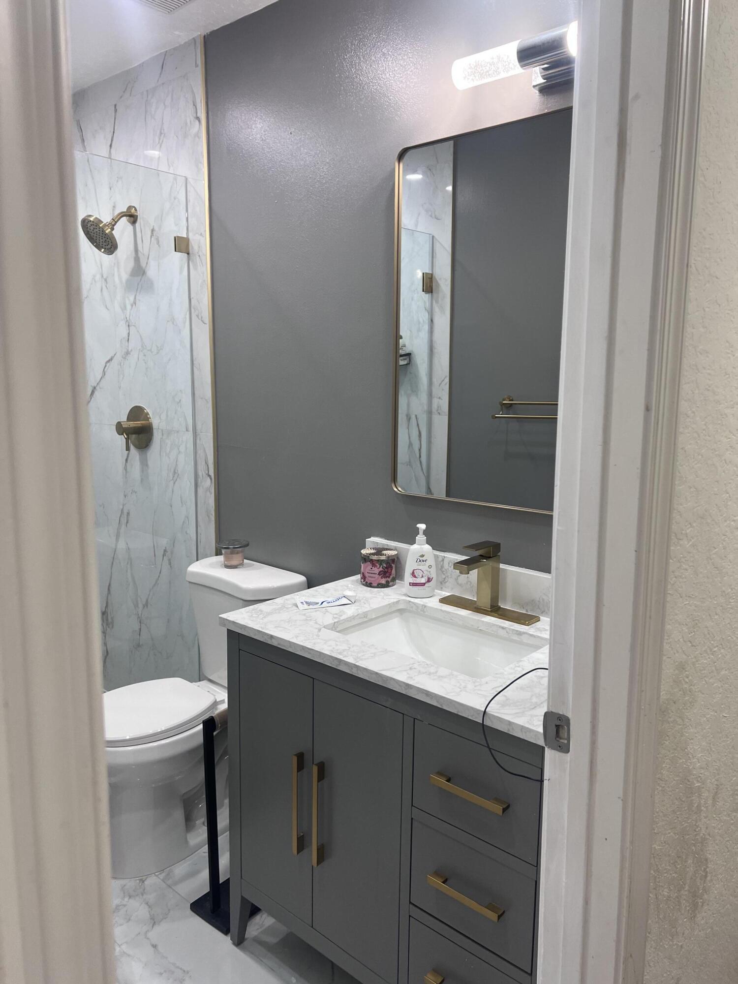 THOUSAND OAKS - Residential Lease