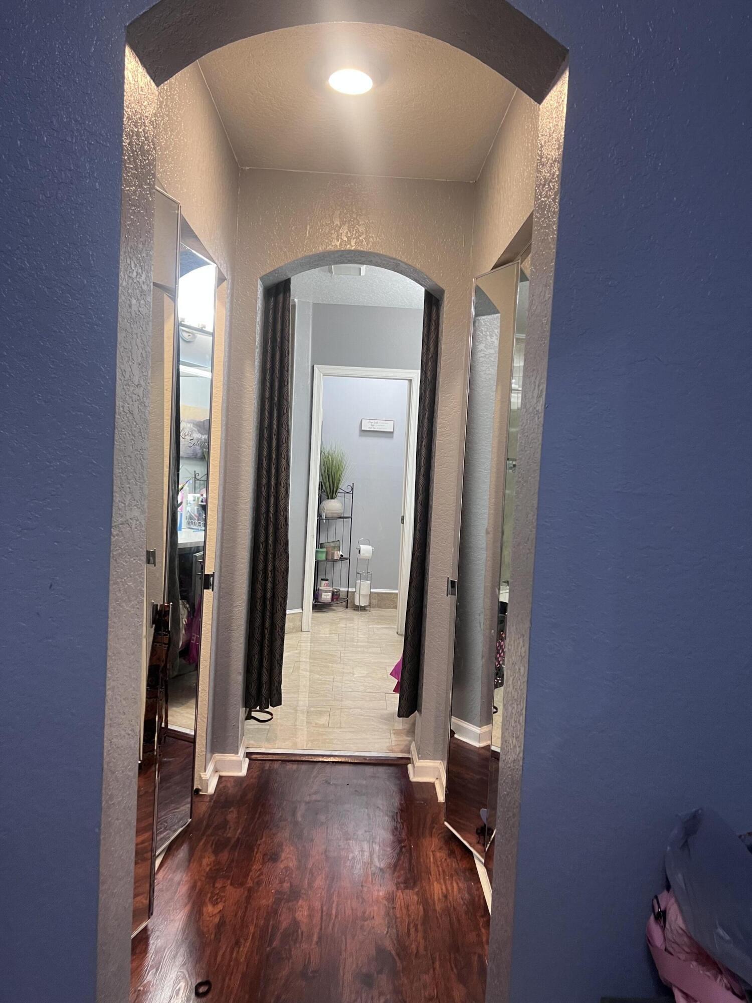 THOUSAND OAKS - Residential Lease