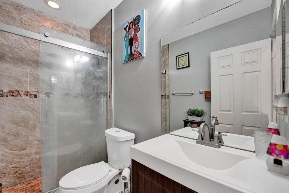 THOUSAND OAKS - Residential Lease