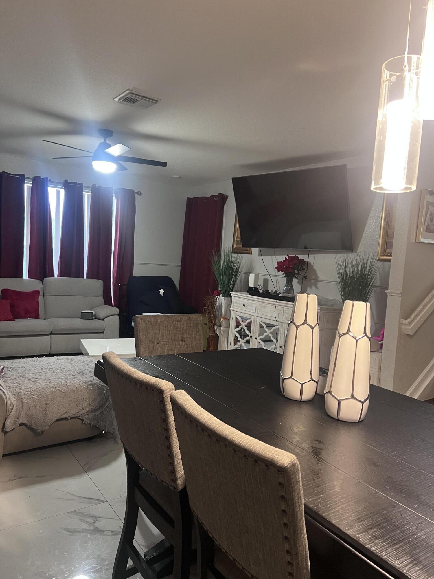 THOUSAND OAKS - Residential Lease