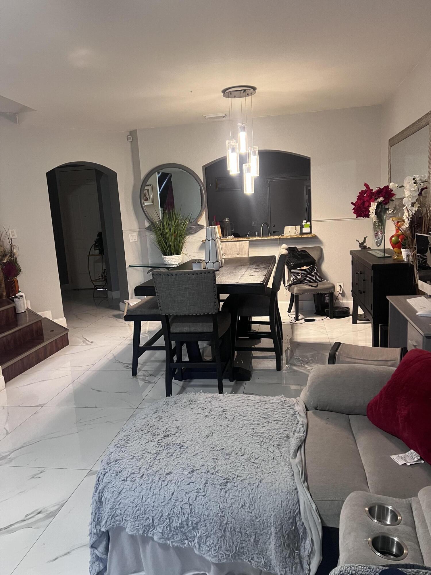 THOUSAND OAKS - Residential Lease