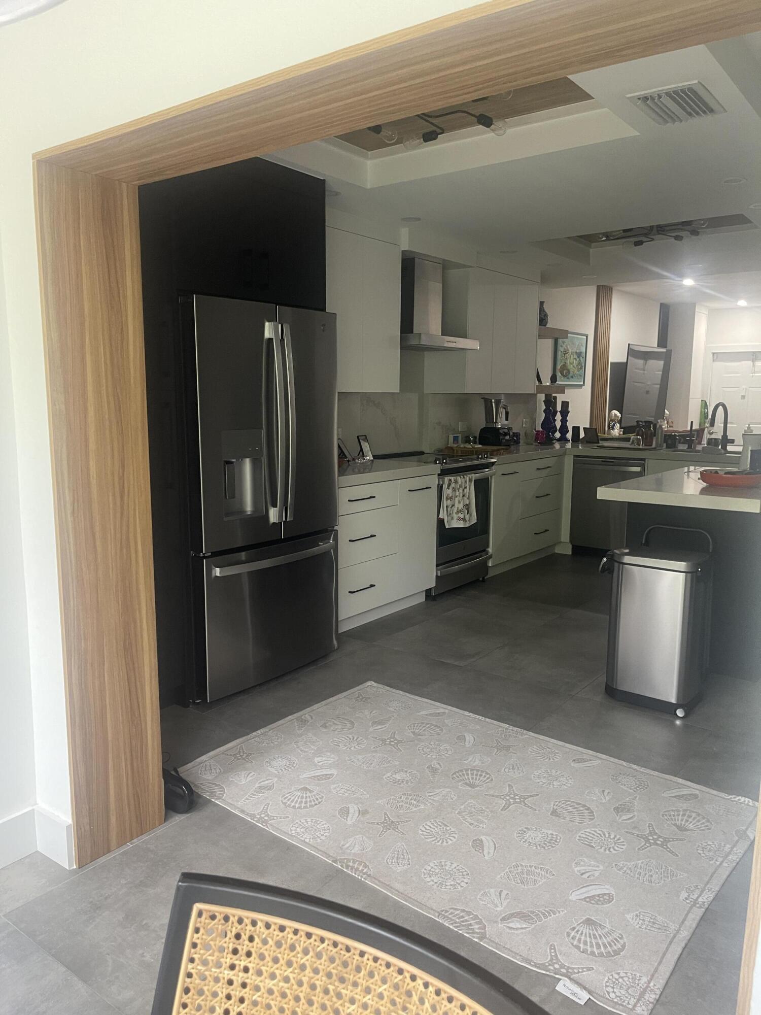 KOKOMO KEY - Residential Lease