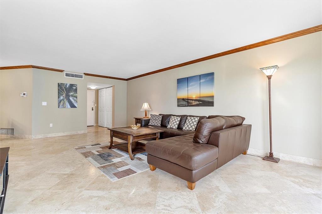 SOUTHPOINT - Residential