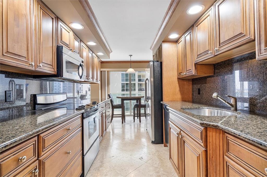 SOUTHPOINT - Residential