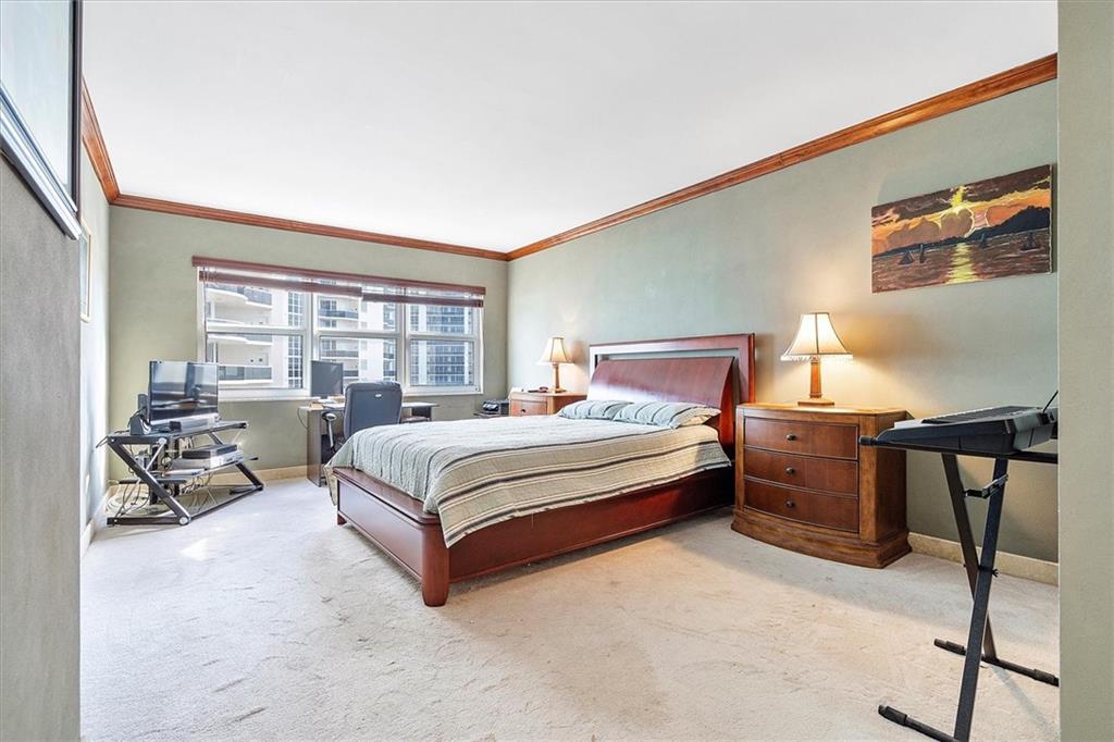SOUTHPOINT - Residential
