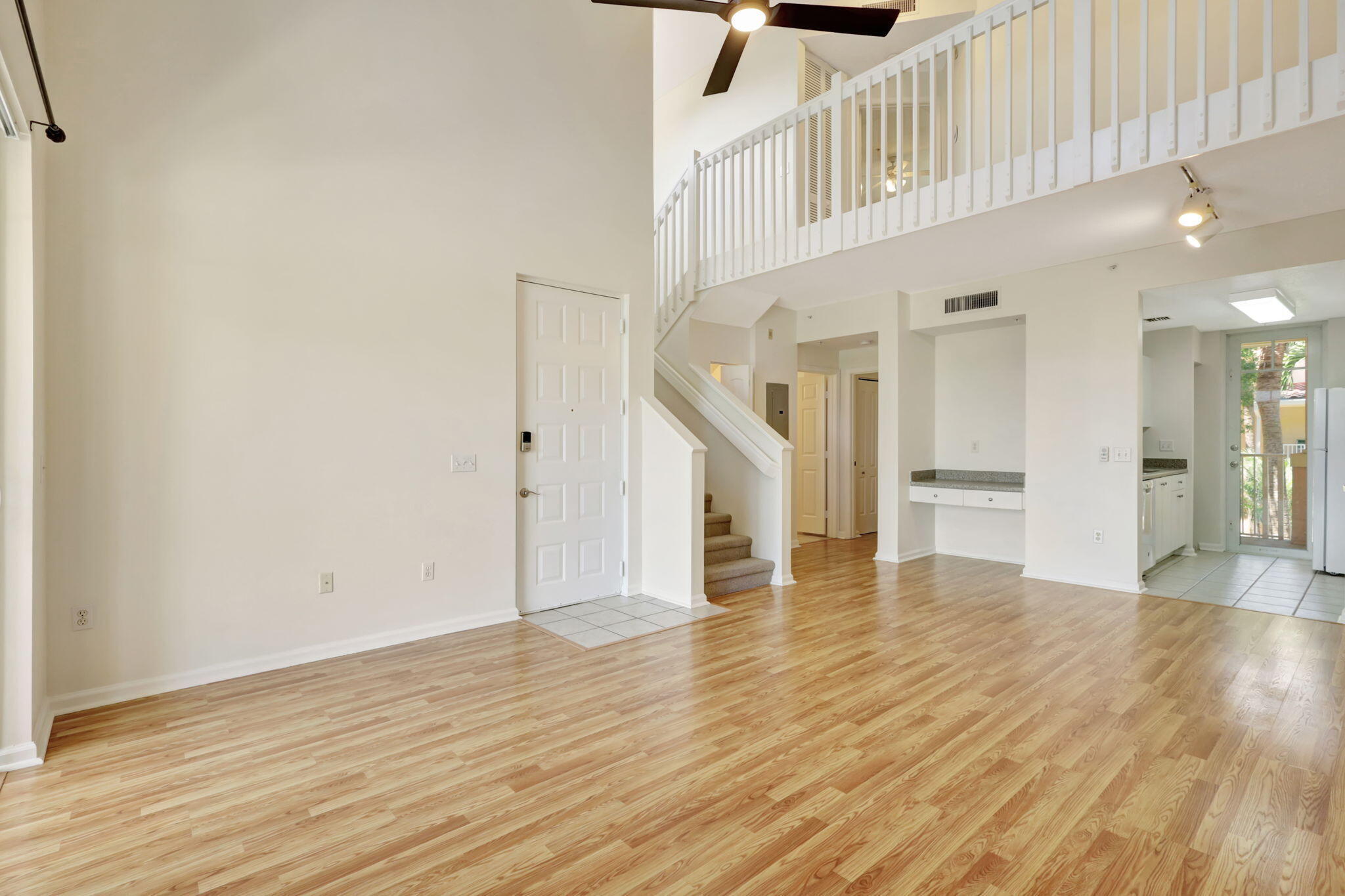 VILLAGE AT ABACOA CONDO - Residential Lease