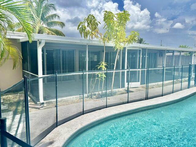 LAUDERDALE ISLES NO 2 - Residential