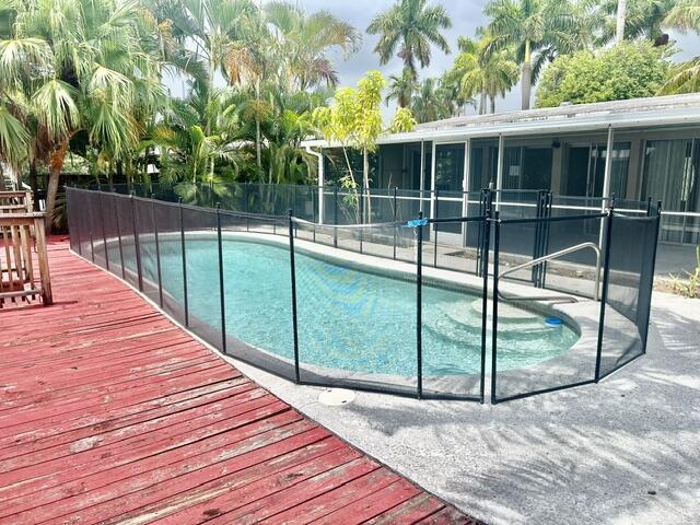 LAUDERDALE ISLES NO 2 - Residential