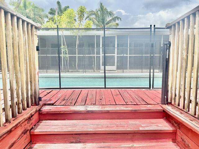 LAUDERDALE ISLES NO 2 - Residential