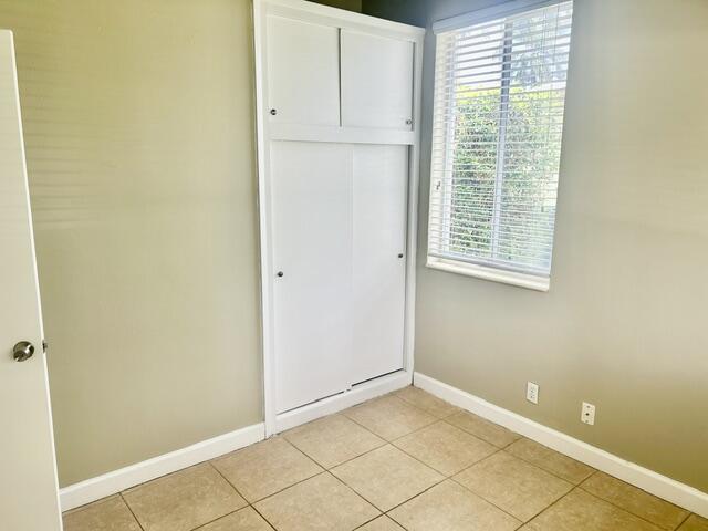 LAUDERDALE ISLES NO 2 - Residential