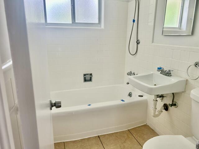 LAUDERDALE ISLES NO 2 - Residential