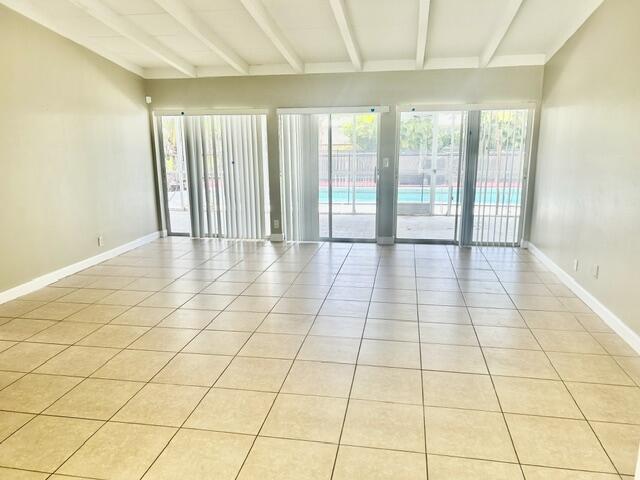 LAUDERDALE ISLES NO 2 - Residential