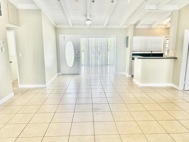 LAUDERDALE ISLES NO 2 - Residential